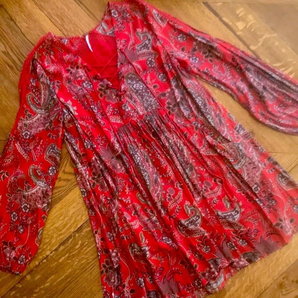 Free People Dresses & Skirts - ✨SOLD✨Red Floral Free People Flowy Dress